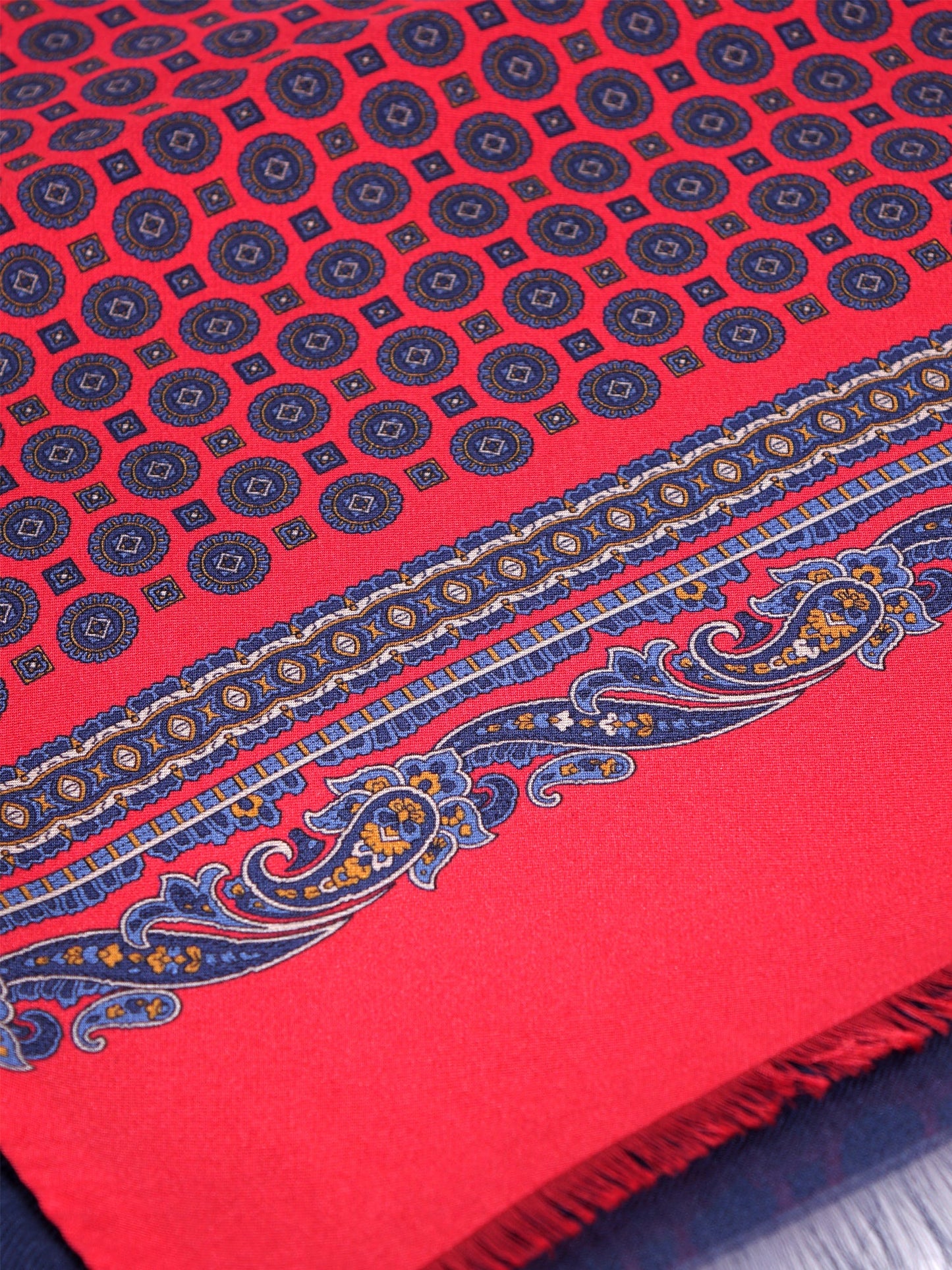 Red CAMEO printed silk/wool double-faced scarf
