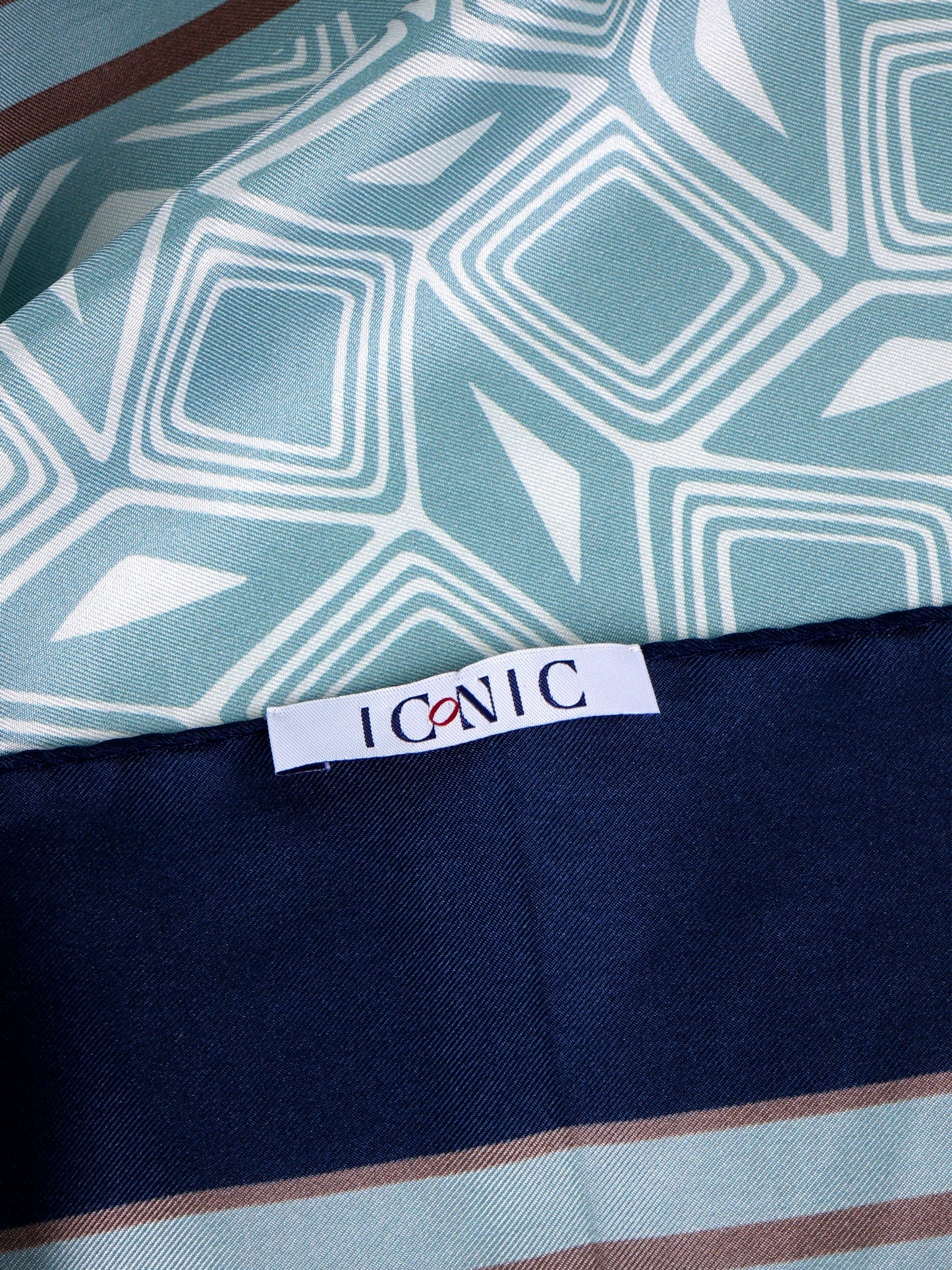 COMATOSE light green printed silk foulard