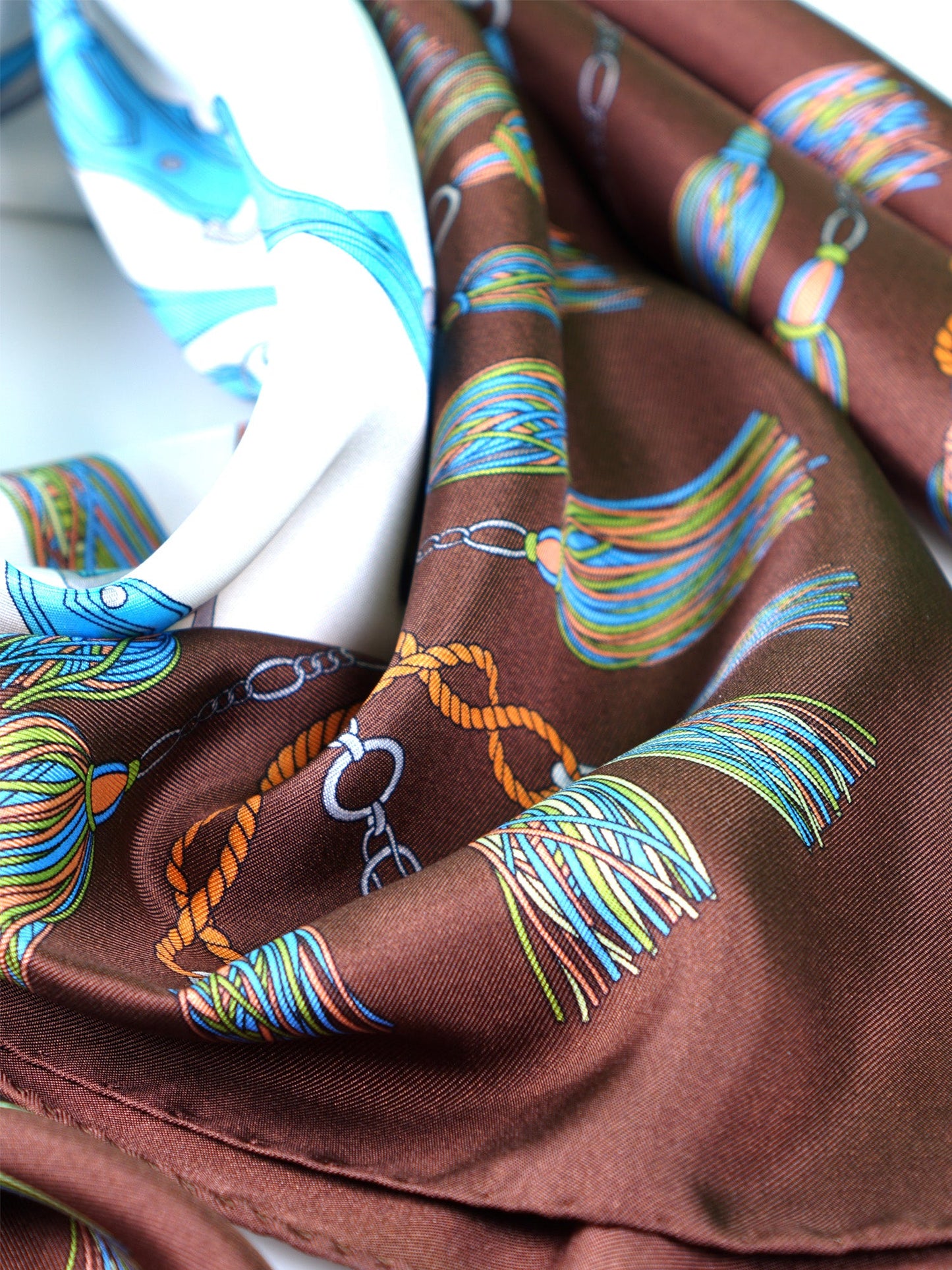 Silk foulard with White Background Printed CORDIN