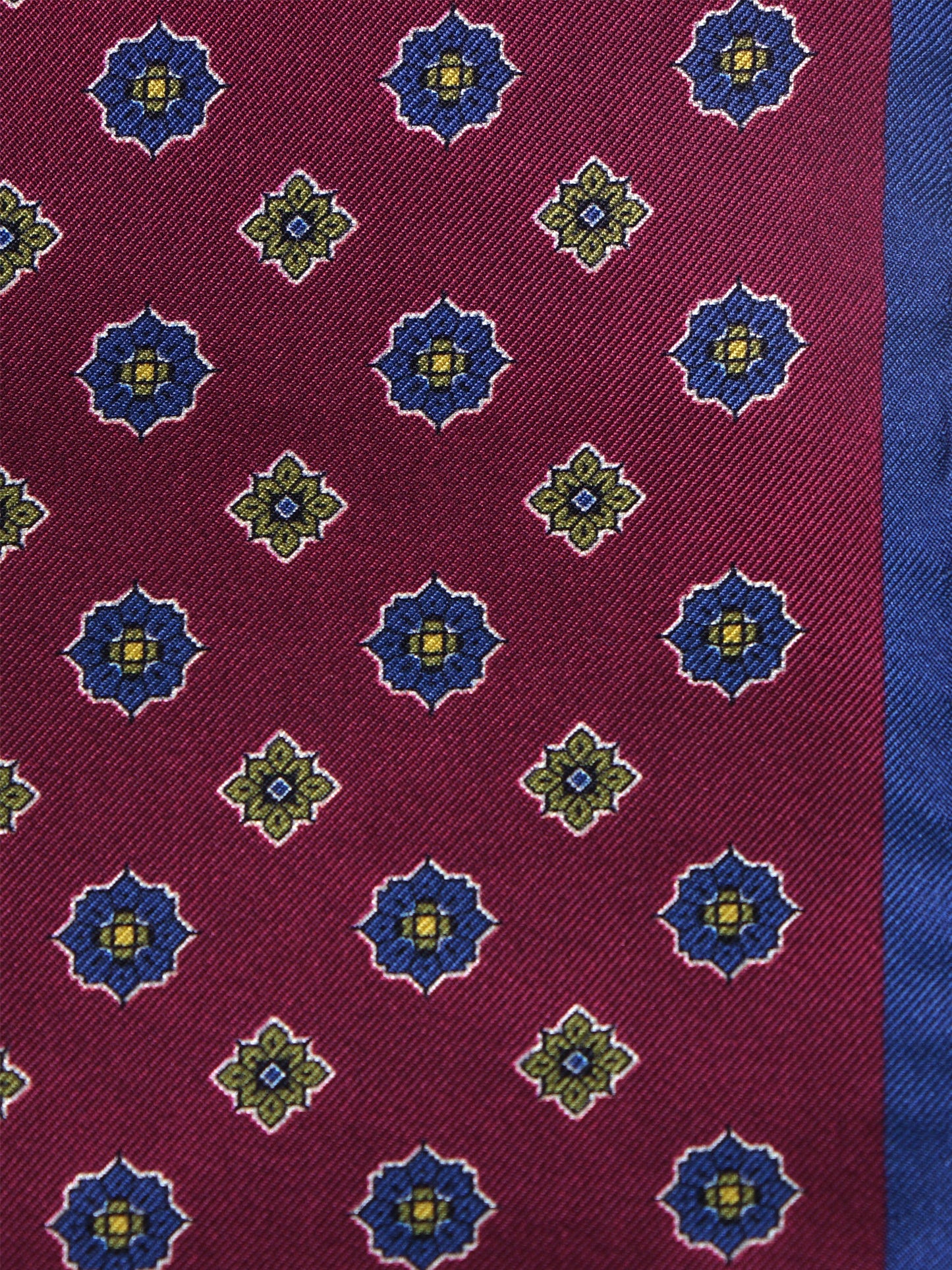 Bordeaux Pocket Square in Pure Printed Silk KARMA
