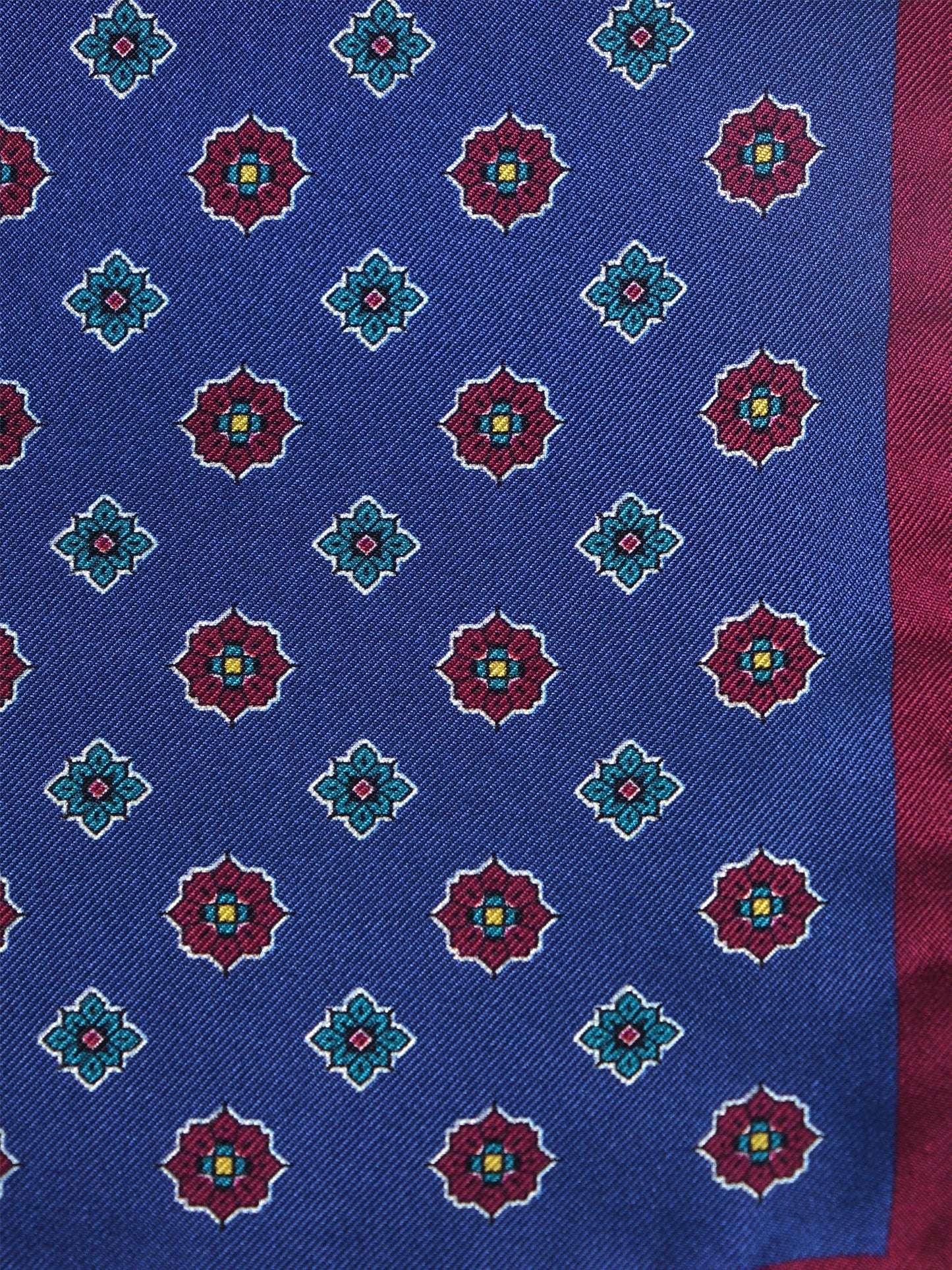 Electric blue pocket square in pure printed silk KARMA