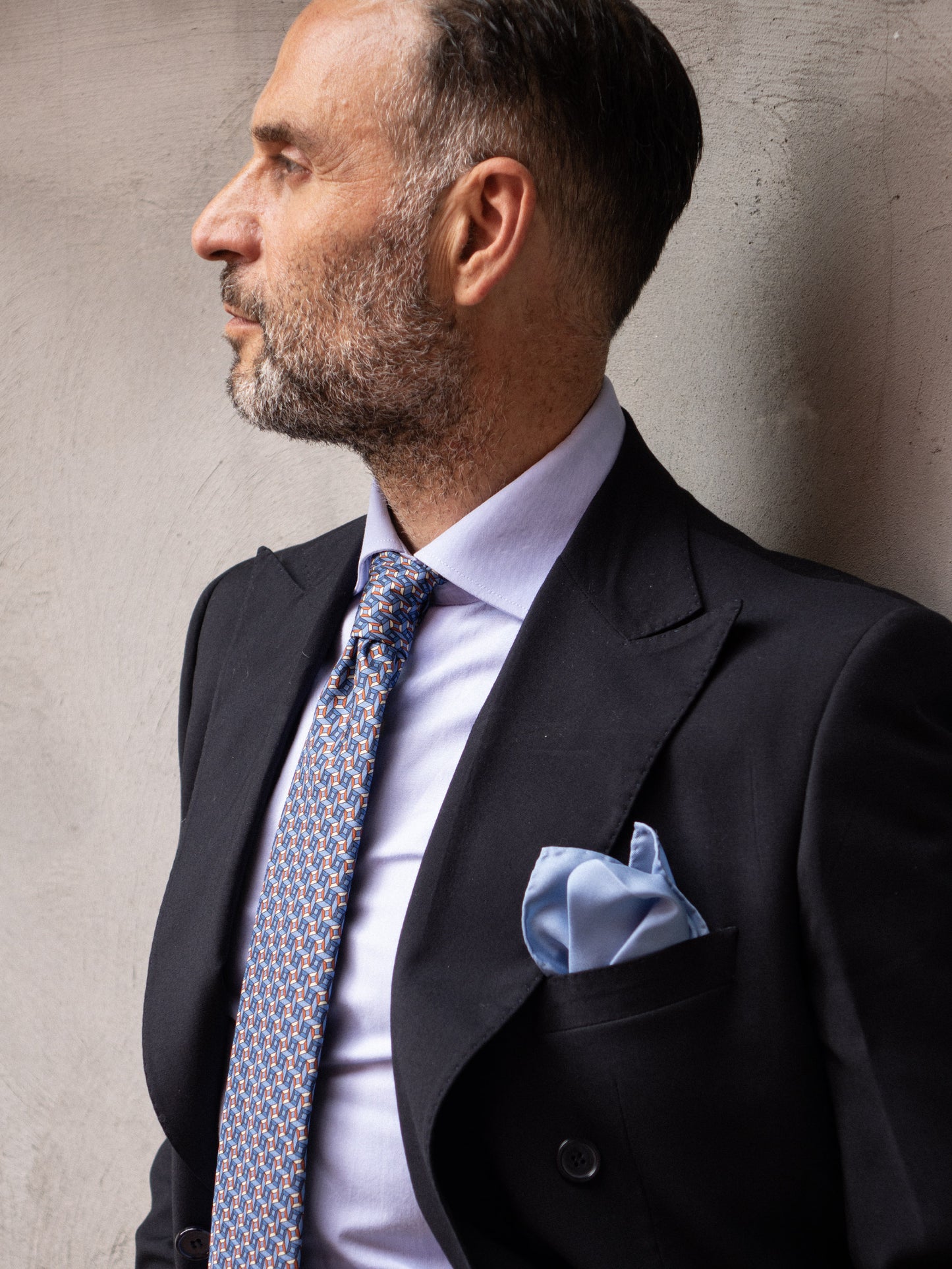 Tailored 3 fold tie ROMBOID in printed silk light blue