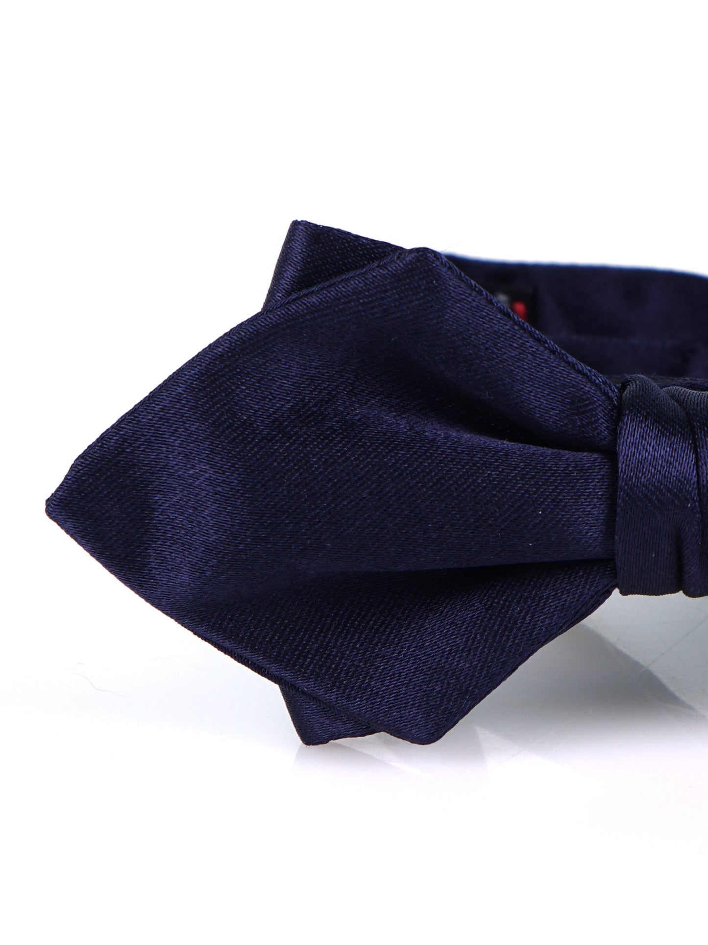 Medium pointed pre-tied dark blue AMANTEA bow tie in silk satin