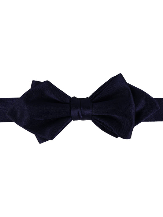 Medium pointed pre-tied dark blue AMANTEA bow tie in silk satin