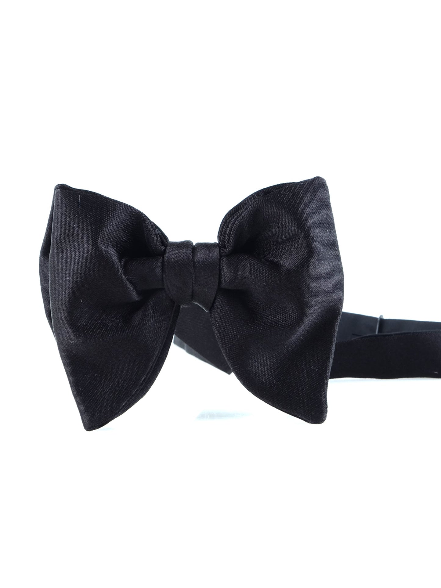 Black bow tie model DROPLET pre-tied in satin silk