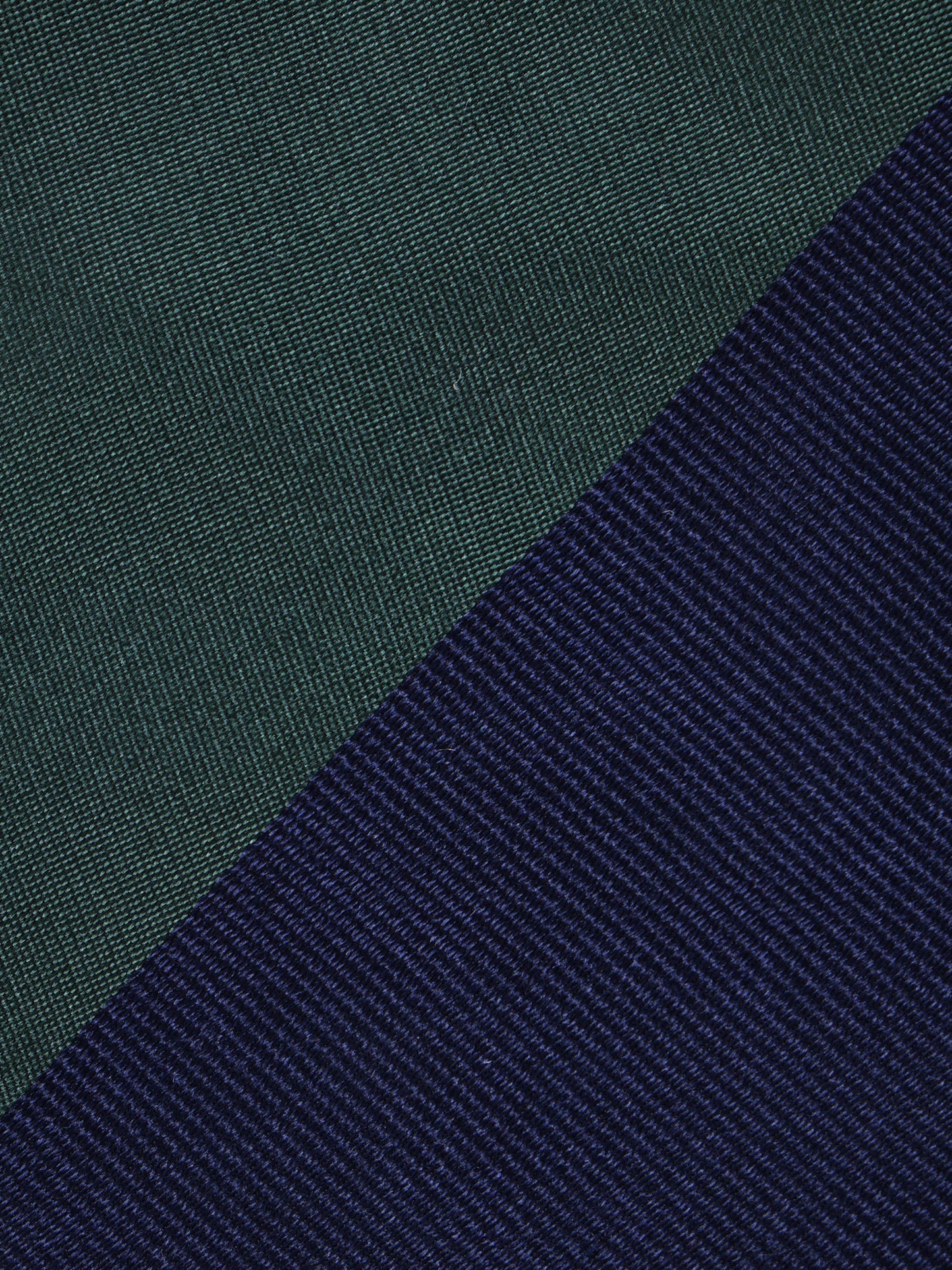 3 Fold Green Silk Tie PAOLA