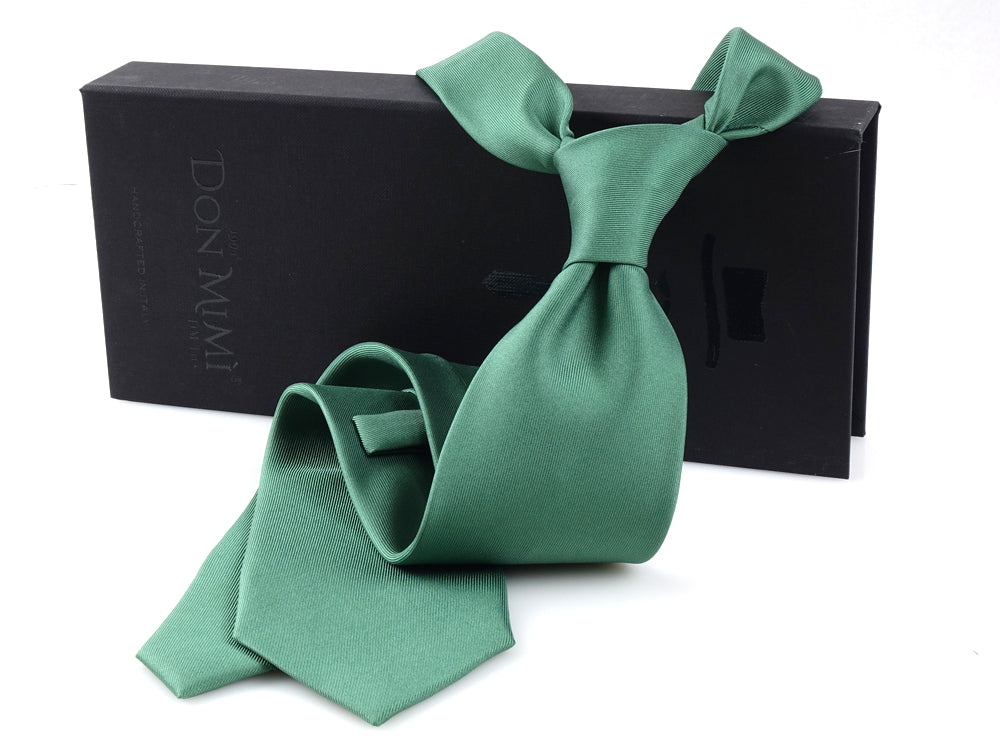 Light green 3-fold DACCA tie in luxury printed silk
