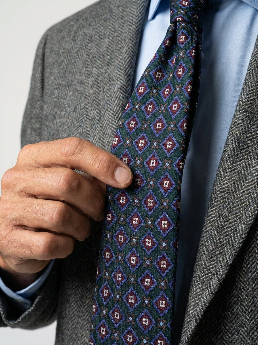 FABIO 3-fold tie in printed forest green challis wool