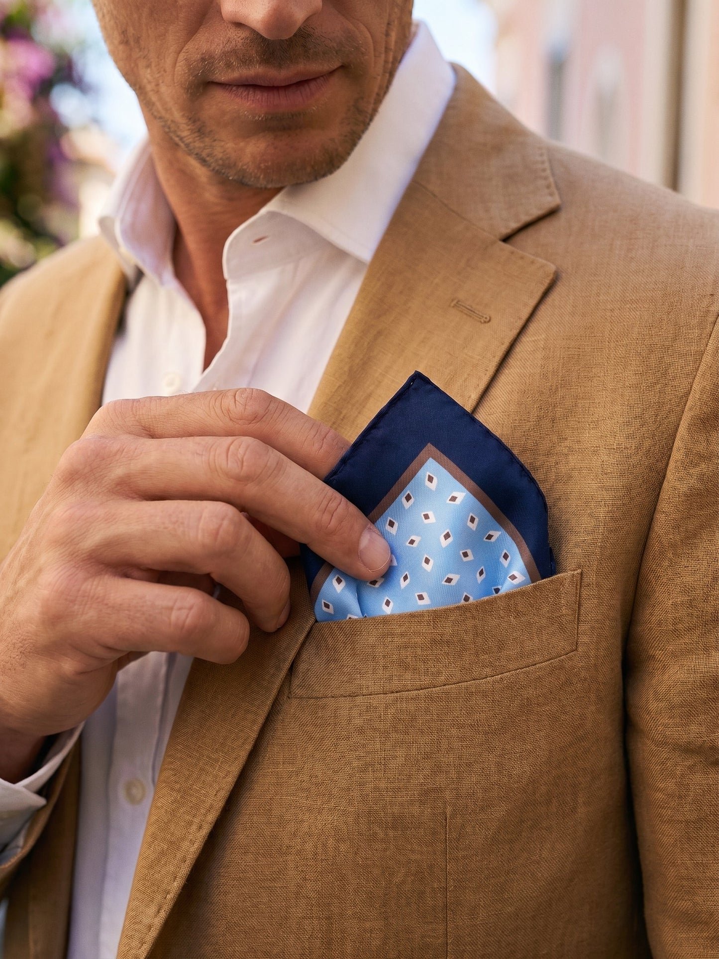 LEVRAM pocket square in light blue printed silk