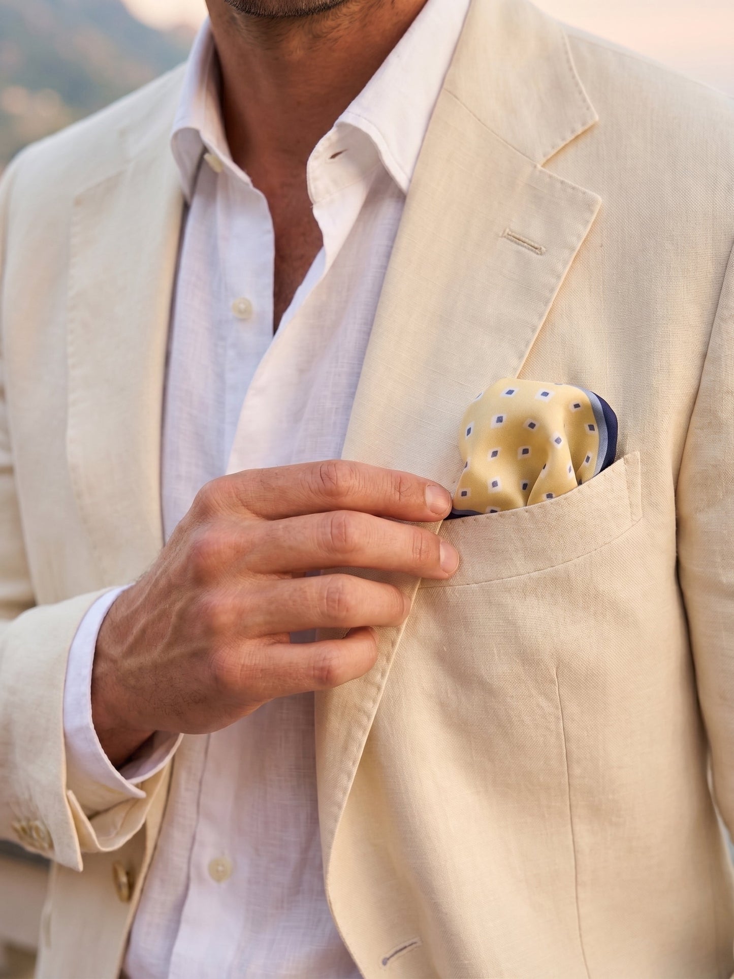 Yellow printed silk pocket square LEVRAM