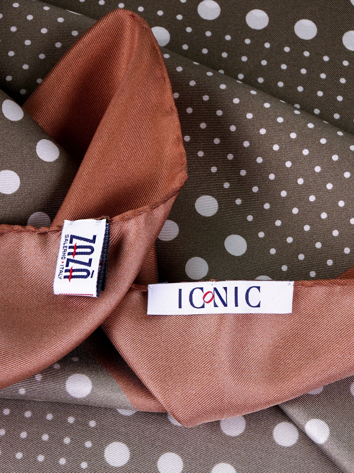 Light green printed silk MULTIBALL foulard