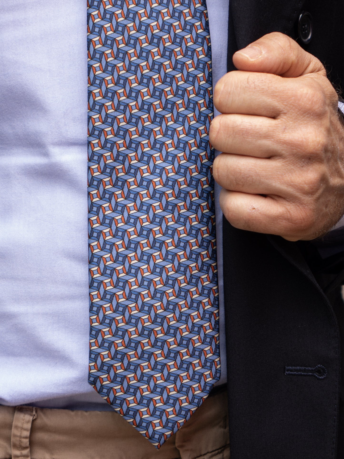 Tailored 3 fold tie ROMBOID in printed silk light blue
