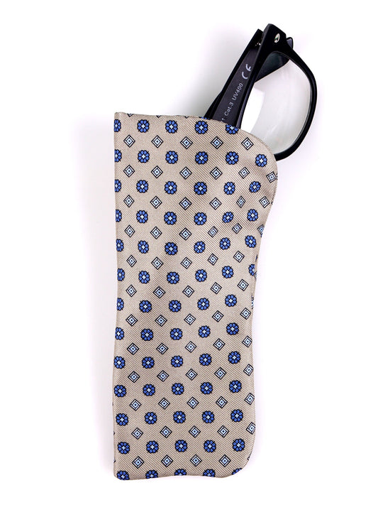 Light brown SABATA glasses case in English printed silk