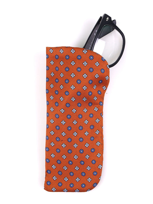 Light brown STEFANY glasses case in English printed silk